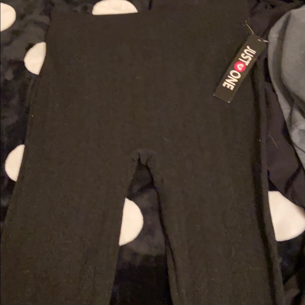 black leggings